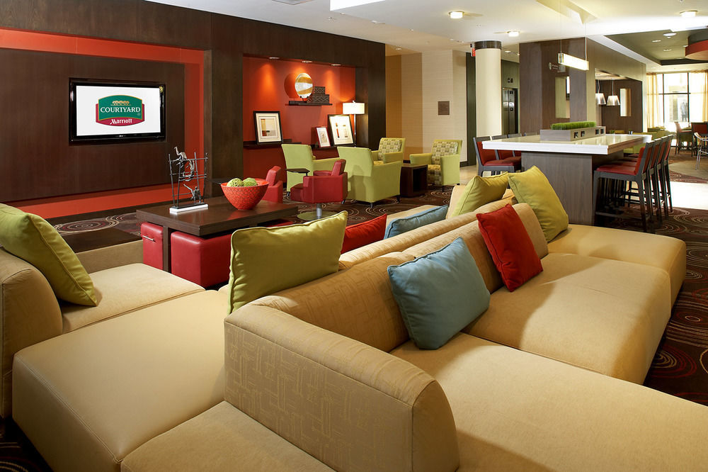 Courtyard By Marriott San Antonio Six Flags At The Rim Hotell Eksteriør bilde