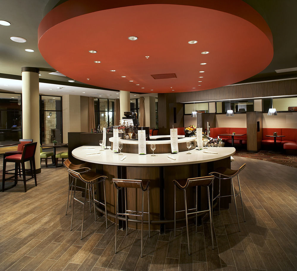Courtyard By Marriott San Antonio Six Flags At The Rim Hotell Eksteriør bilde