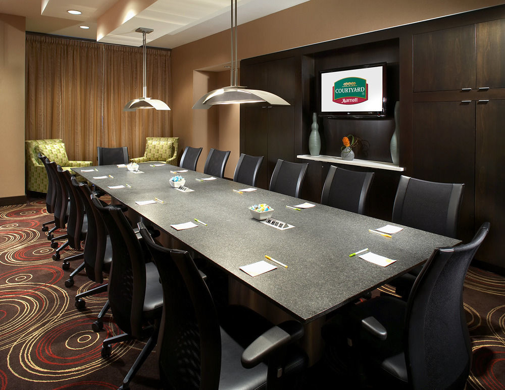 Courtyard By Marriott San Antonio Six Flags At The Rim Hotell Eksteriør bilde